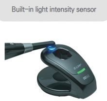 Vestavěný senzor intenzity světla